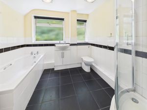 BATHROOM- click for photo gallery